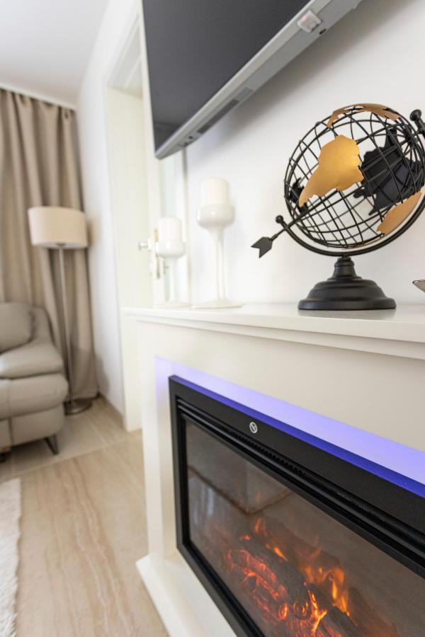 Luxury Mantinela Apartment Malinska Extérieur photo